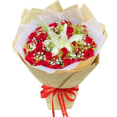 商丘19朵红玫瑰1支百合，永恒之美
